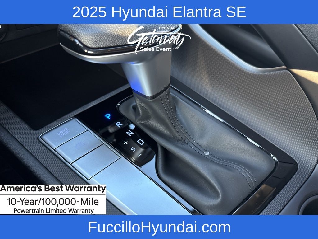 2025 Hyundai Elantra SE Image 12 of 20