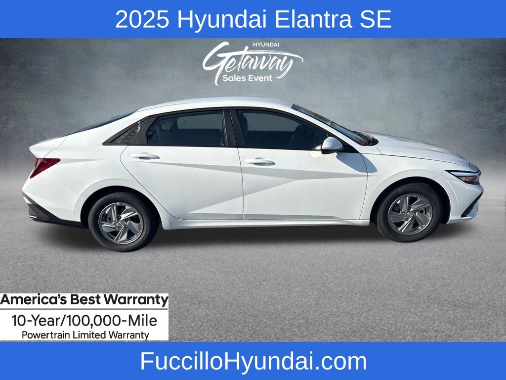 2025 Hyundai Elantra SE Image 4 of 20