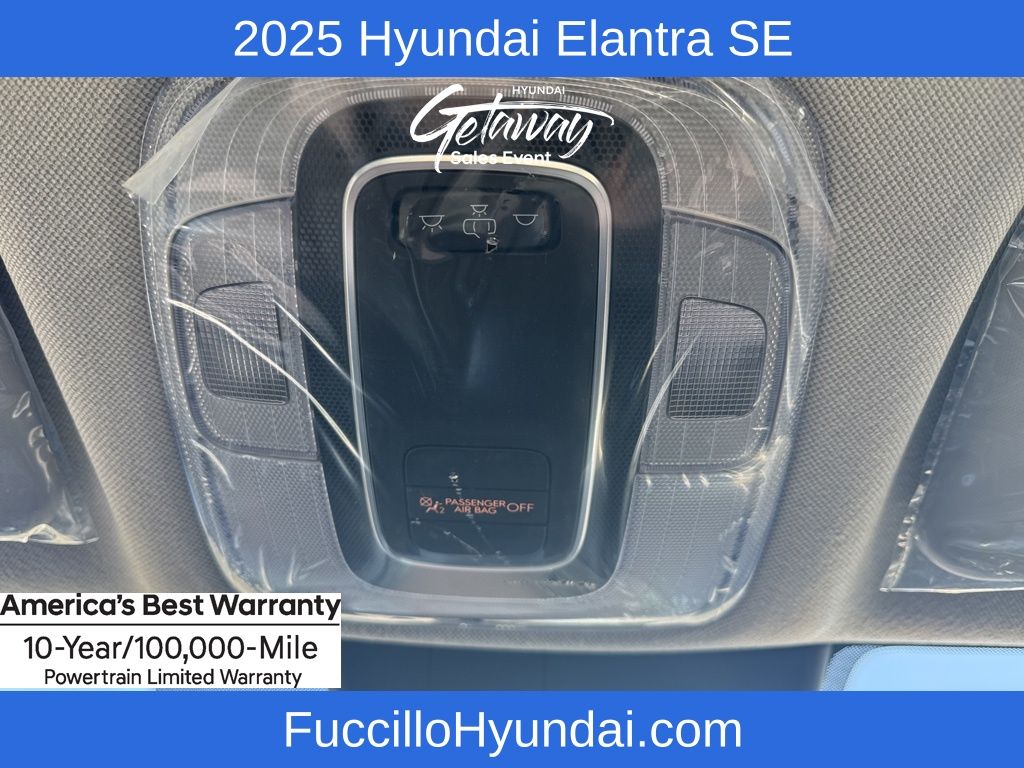 2025 Hyundai Elantra SE Image 13 of 20