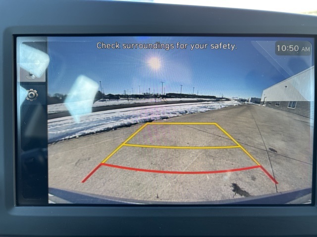 Vehicle image 26 of 32