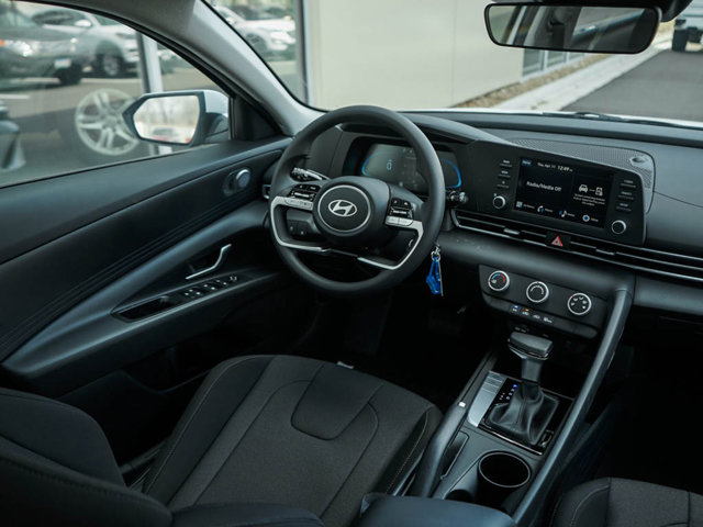 Vehicle image 12 of 23