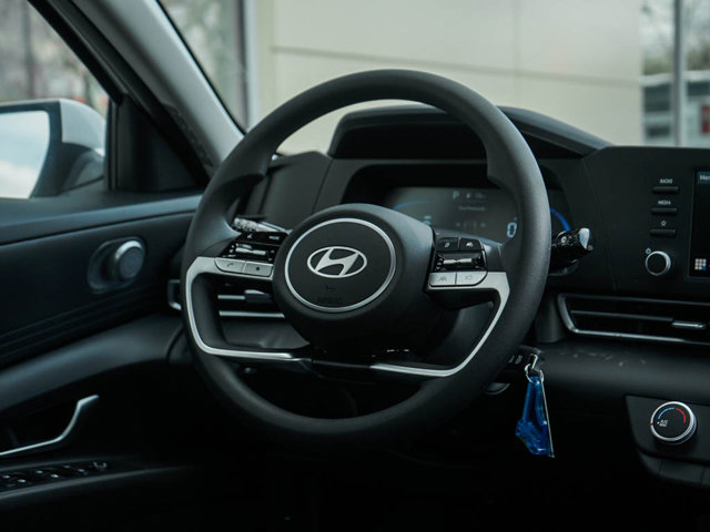 Vehicle image 13 of 23
