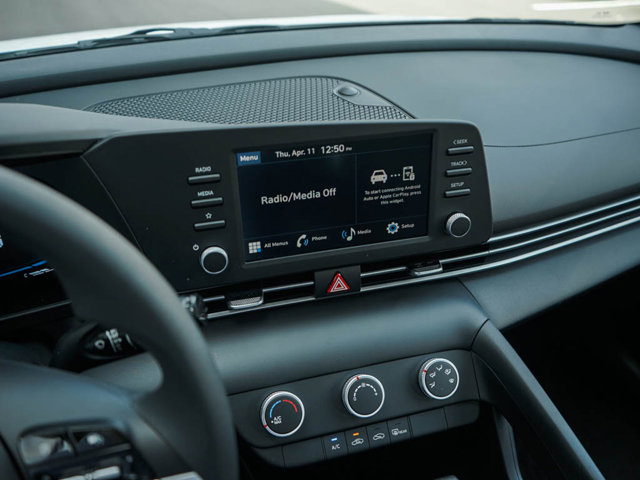 Vehicle image 20 of 23
