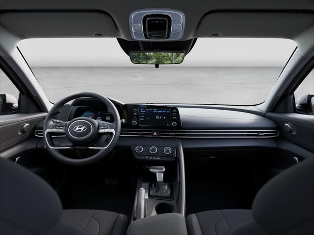 Vehicle image 13 of 19
