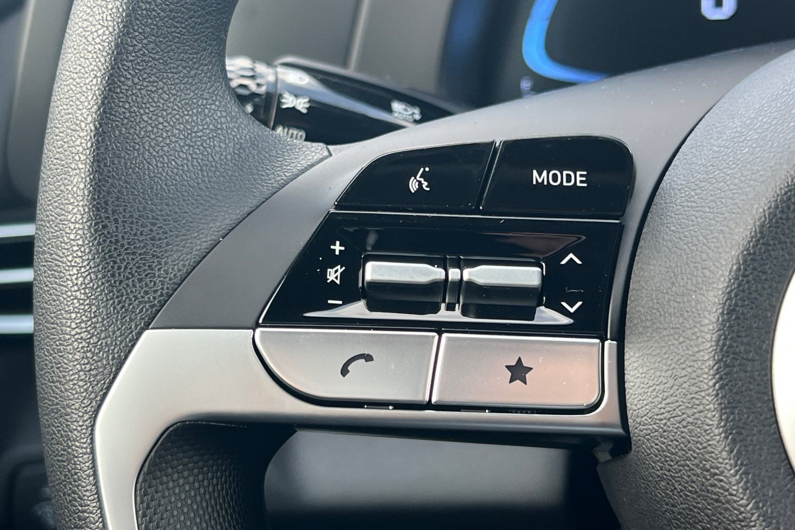 Vehicle image 26 of 31