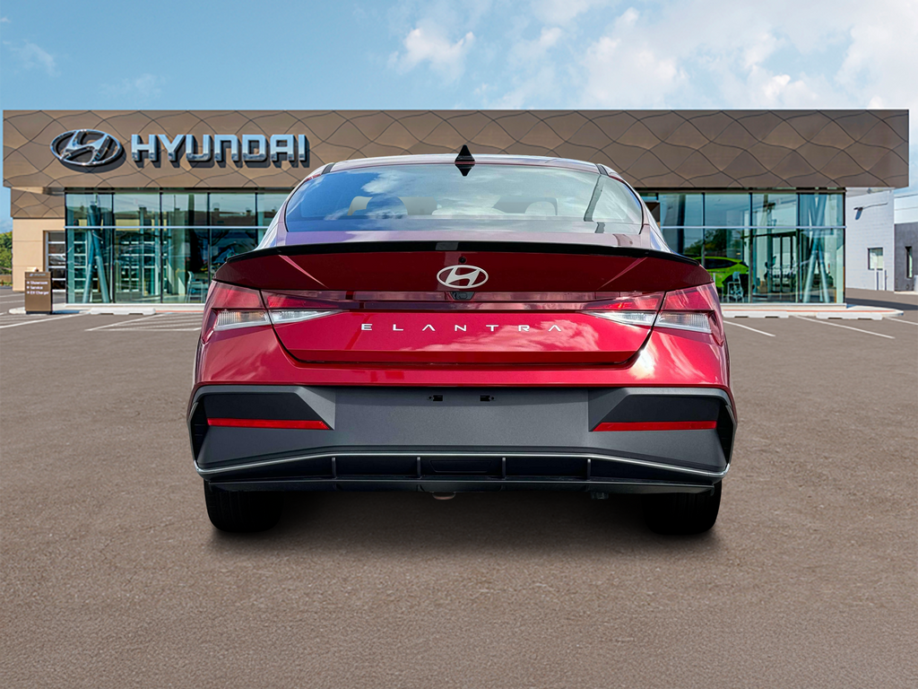 2025 Hyundai Elantra SEL Sport Image 9 of 19