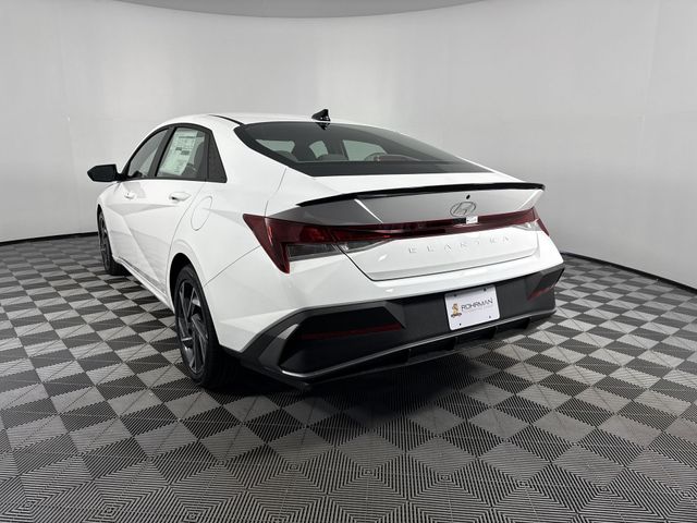 Vehicle image 19 of 47