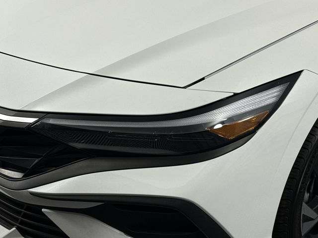 Vehicle image 46 of 47