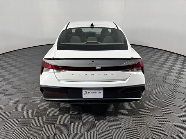 Vehicle image 14 of 47