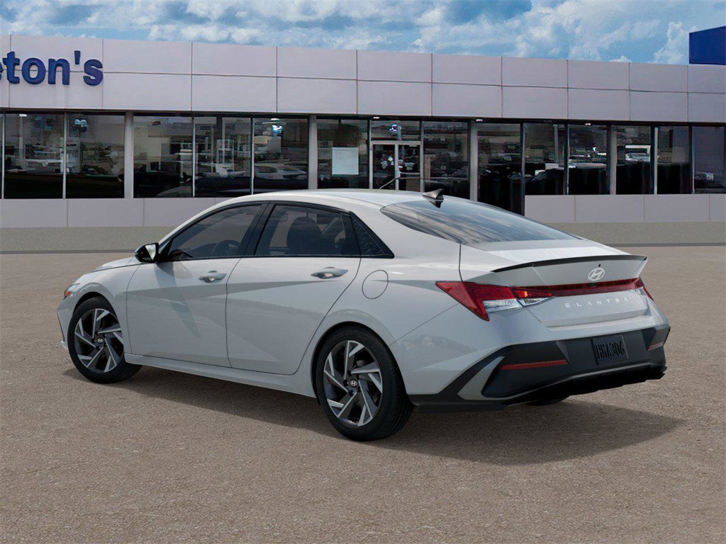 Vehicle image 6 of 17