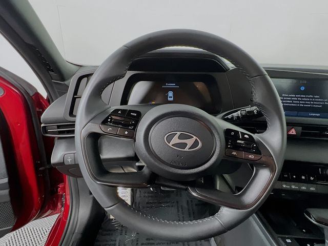 Vehicle image 15 of 24