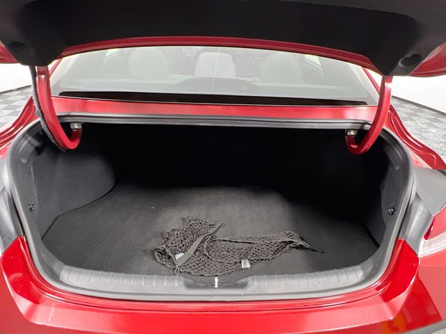 Vehicle image 8 of 24