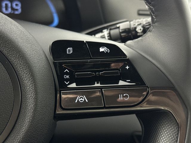 Vehicle image 36 of 46
