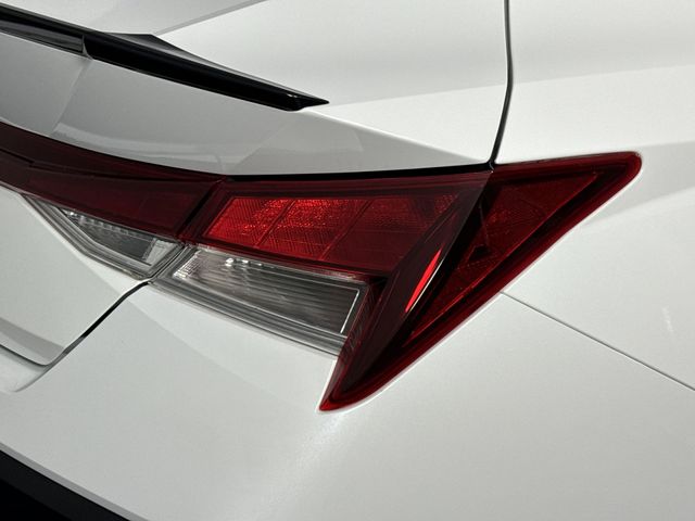 Vehicle image 41 of 46