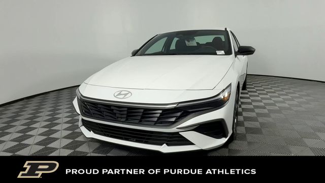 Vehicle image 4 of 46