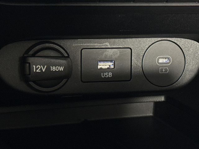Vehicle image 31 of 46