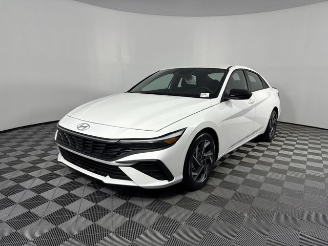 Vehicle image 5 of 46