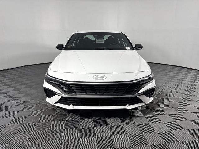 Vehicle image 8 of 46