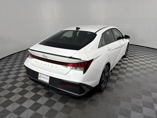 Vehicle image 15 of 46