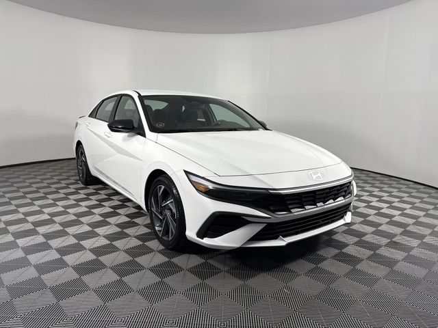 Vehicle image 8 of 46