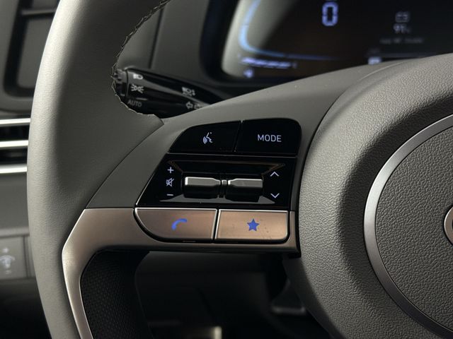 Vehicle image 33 of 46