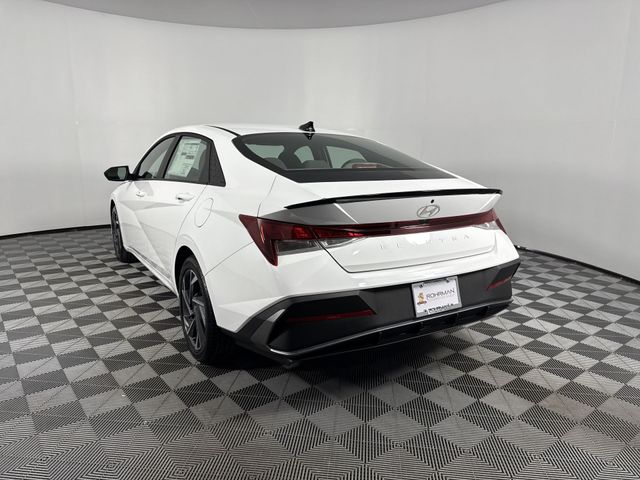 Vehicle image 18 of 46