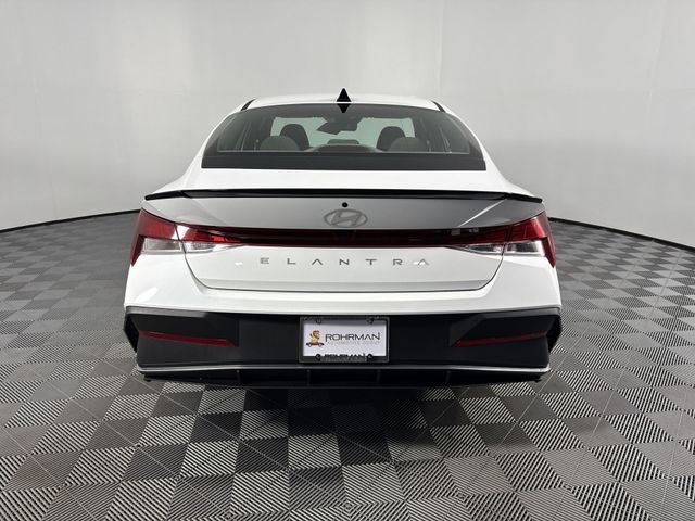 Vehicle image 15 of 46