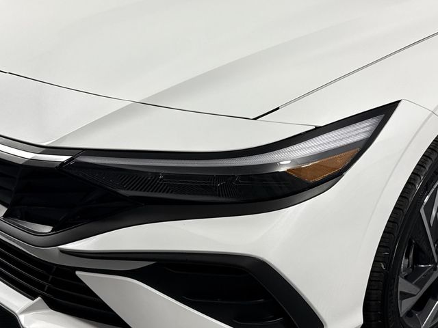 Vehicle image 44 of 46