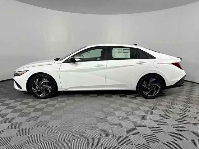 Vehicle image 19 of 46