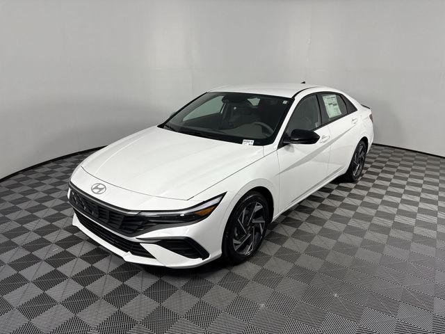 Vehicle image 4 of 46