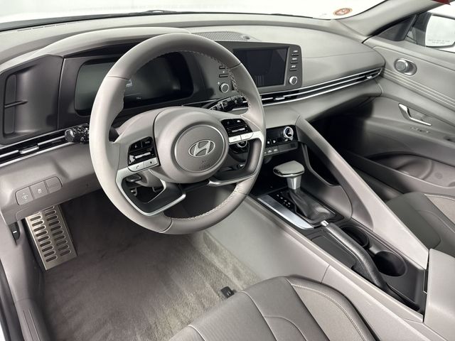 Vehicle image 24 of 46
