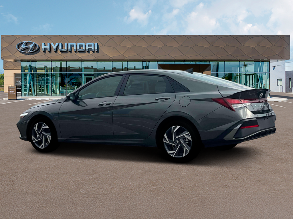 2025 Hyundai Elantra SEL Sport Image 11 of 19