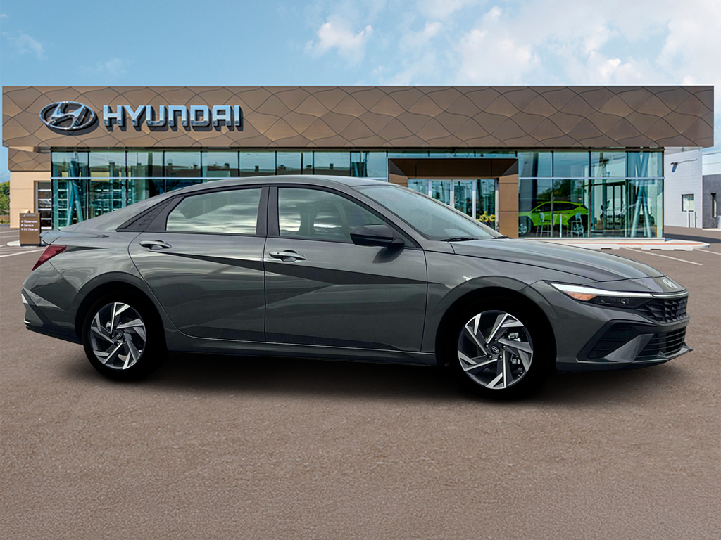 2025 Hyundai Elantra SEL Sport Image 4 of 19