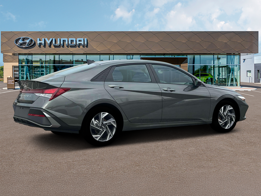 2025 Hyundai Elantra SEL Sport Image 7 of 19