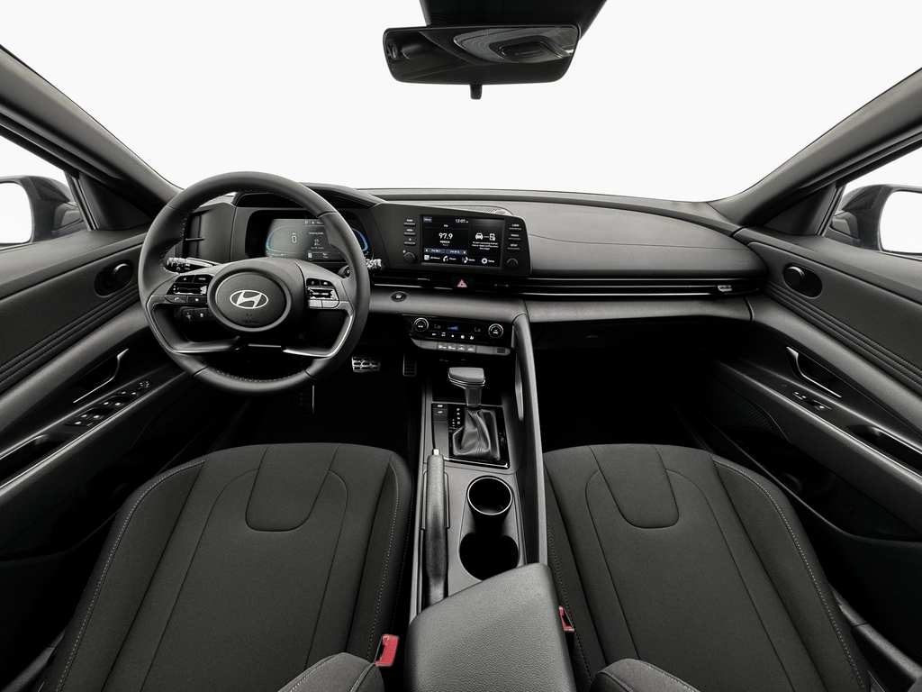 2025 Hyundai Elantra SEL Sport Image 15 of 19