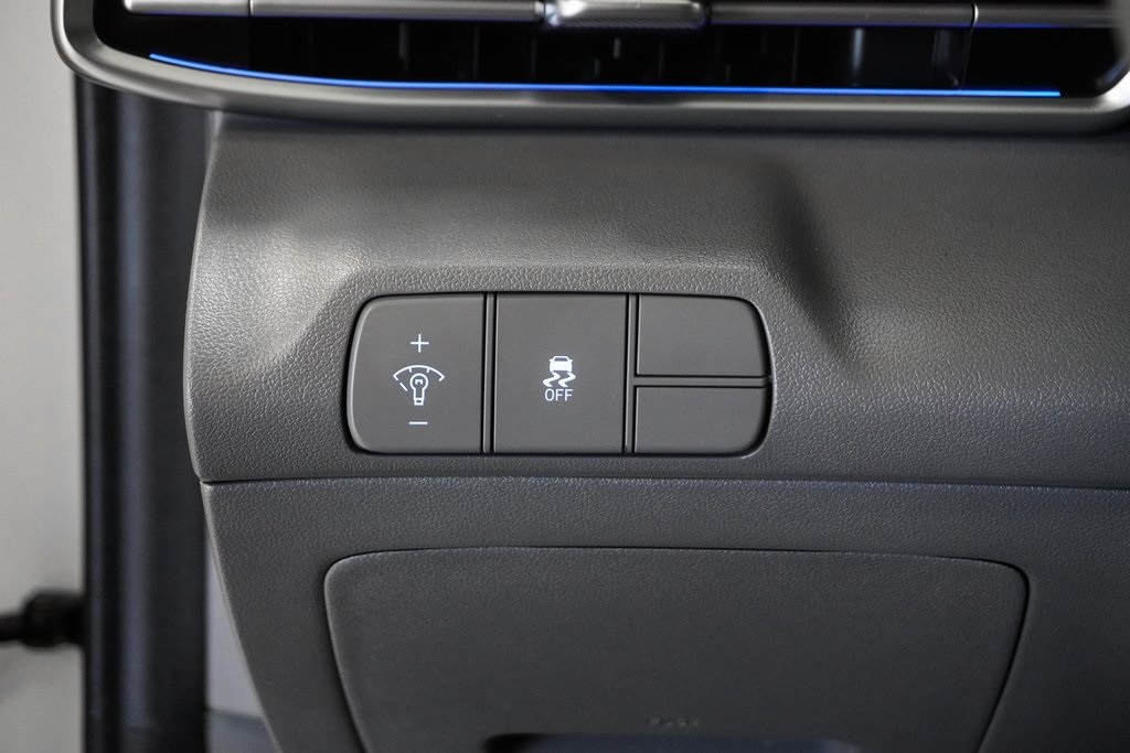 2025 Hyundai Elantra SEL Convenience Image 30 of 33