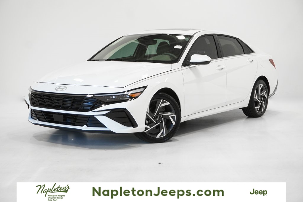 2025 Hyundai Elantra SEL Convenience Image 2 of 33