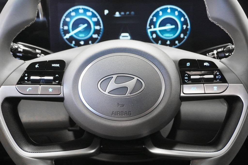 2025 Hyundai Elantra SEL Convenience Image 32 of 33