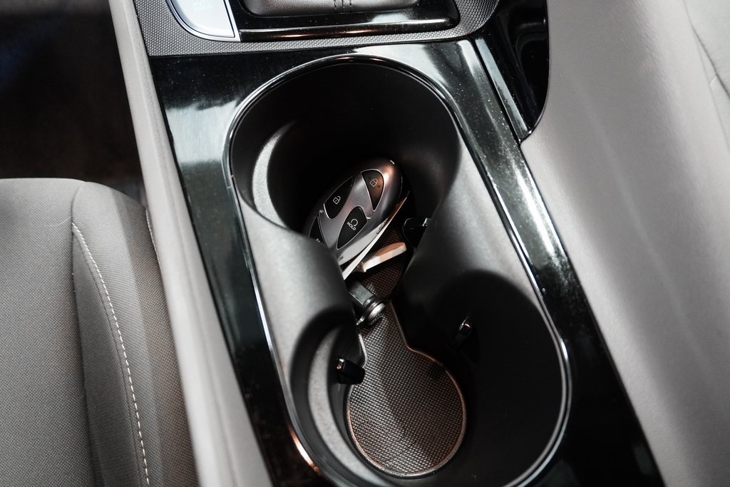 2025 Hyundai Elantra SEL Convenience Image 26 of 33