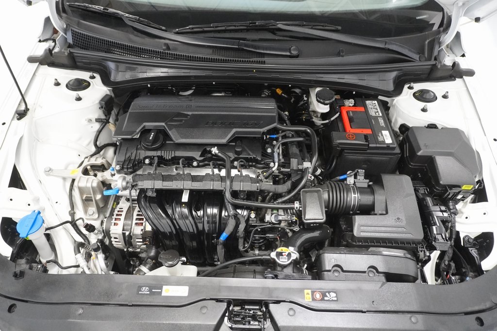 2025 Hyundai Elantra SEL Convenience Image 8 of 33