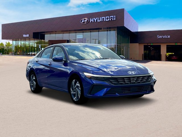 Vehicle image 4 of 19