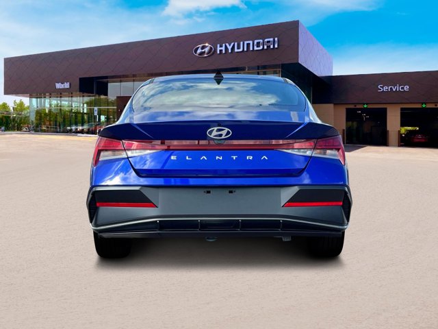 Vehicle image 9 of 19