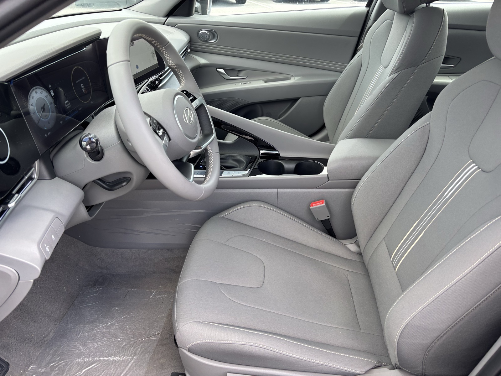 2025 Hyundai Elantra SEL Convenience Image 20 of 23