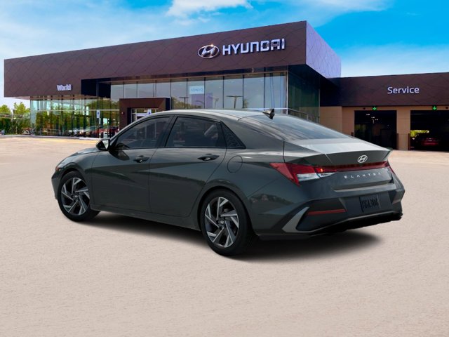 Vehicle image 6 of 7