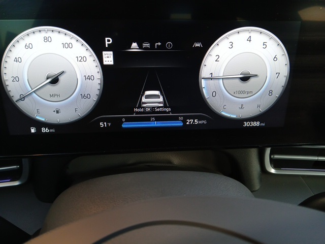 2025 Hyundai Elantra SEL Convenience Image 7 of 11