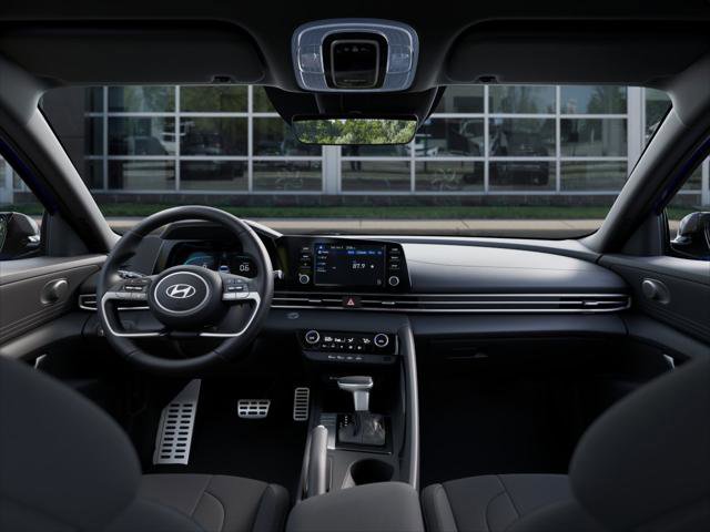 Vehicle image 11 of 17