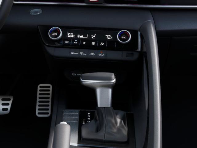 Vehicle image 16 of 17