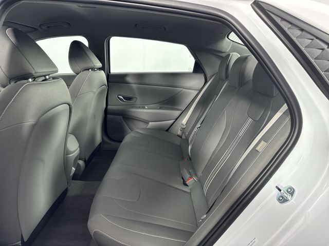 Vehicle image 26 of 45