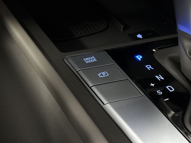 Vehicle image 39 of 45