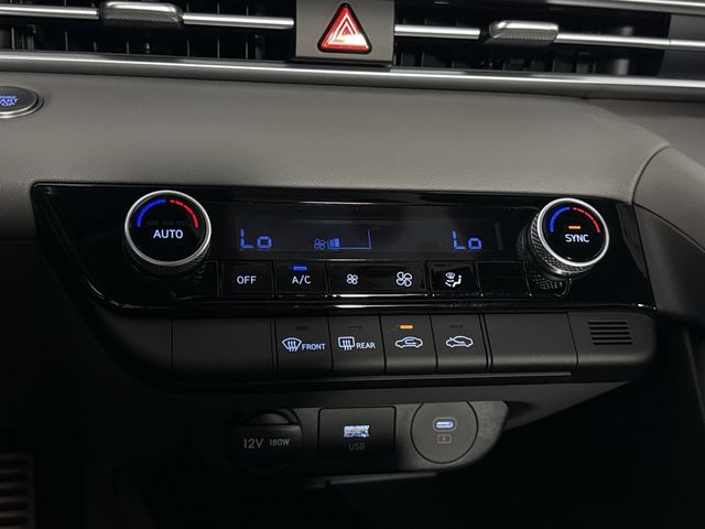 Vehicle image 29 of 45